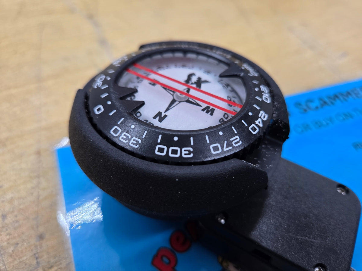 Compass w/Retractor