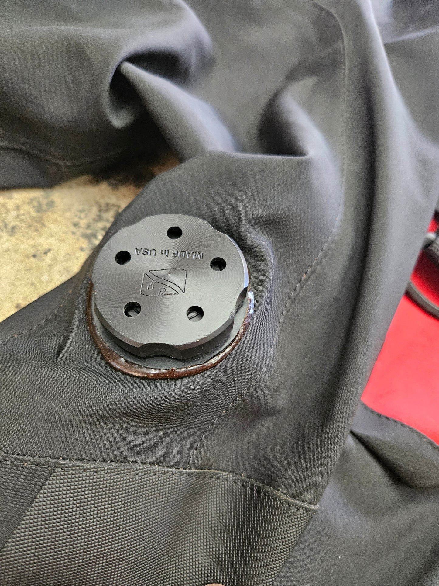 Dive Rite 901 Drysuit (LARGE)