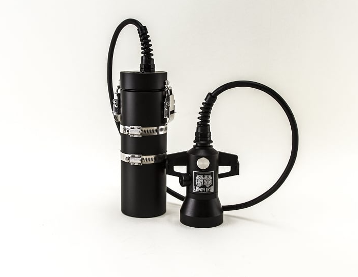 Luz LED de bote con foco variable de 32 W de Light Monkey