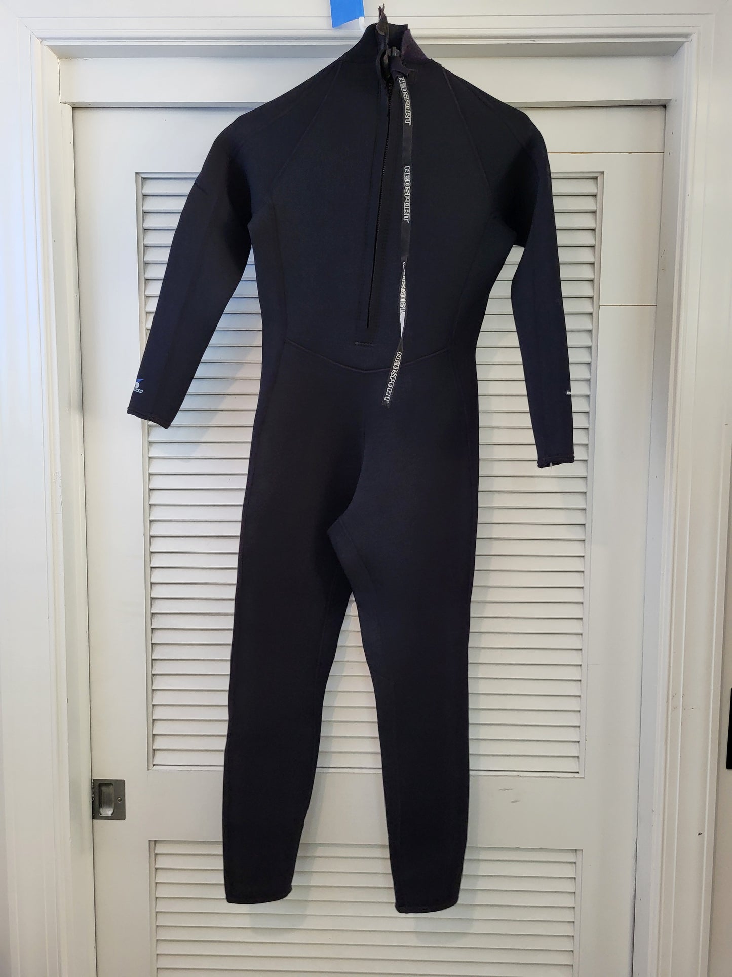 Neosport 3mm Full Wetsuit (Kids size 14)