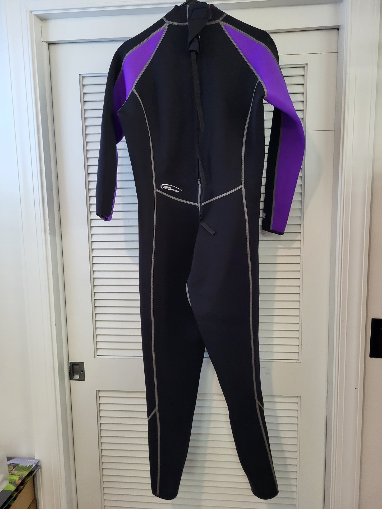 Neosport 3/2mm Full Wetsuit (Women's Size 14)