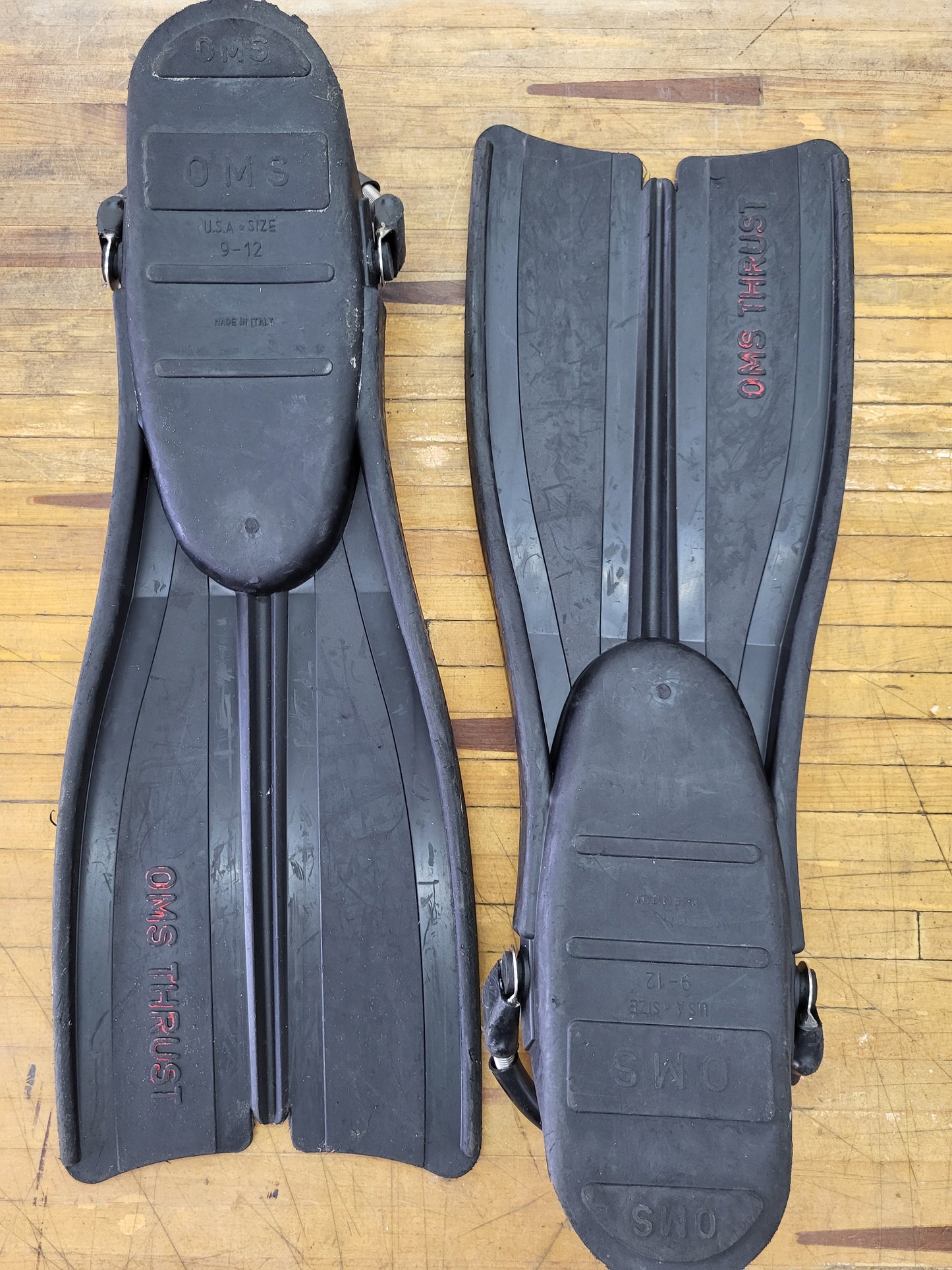 OMS Thrust Dive Fins (SIZE 9-12)