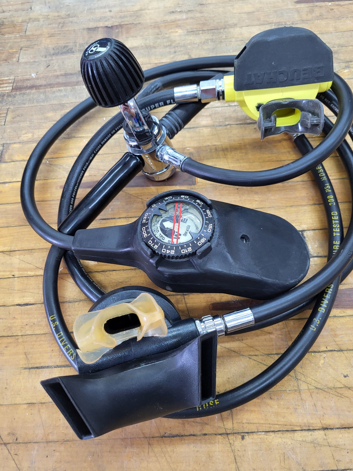 US Divers Conshelf 21 Regulator Set