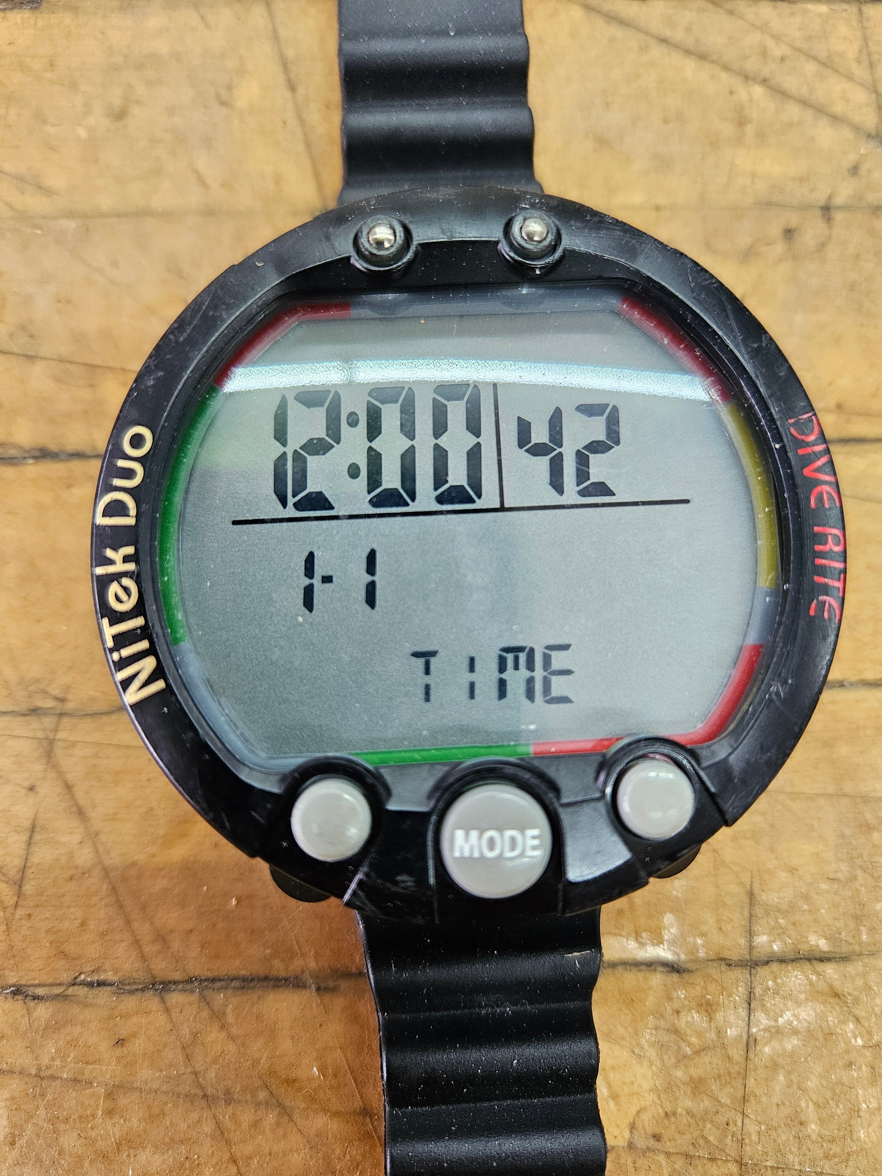 Offers DIVE RITE NiTek AIR/NITROX WRIST SCUBA COMPUTER