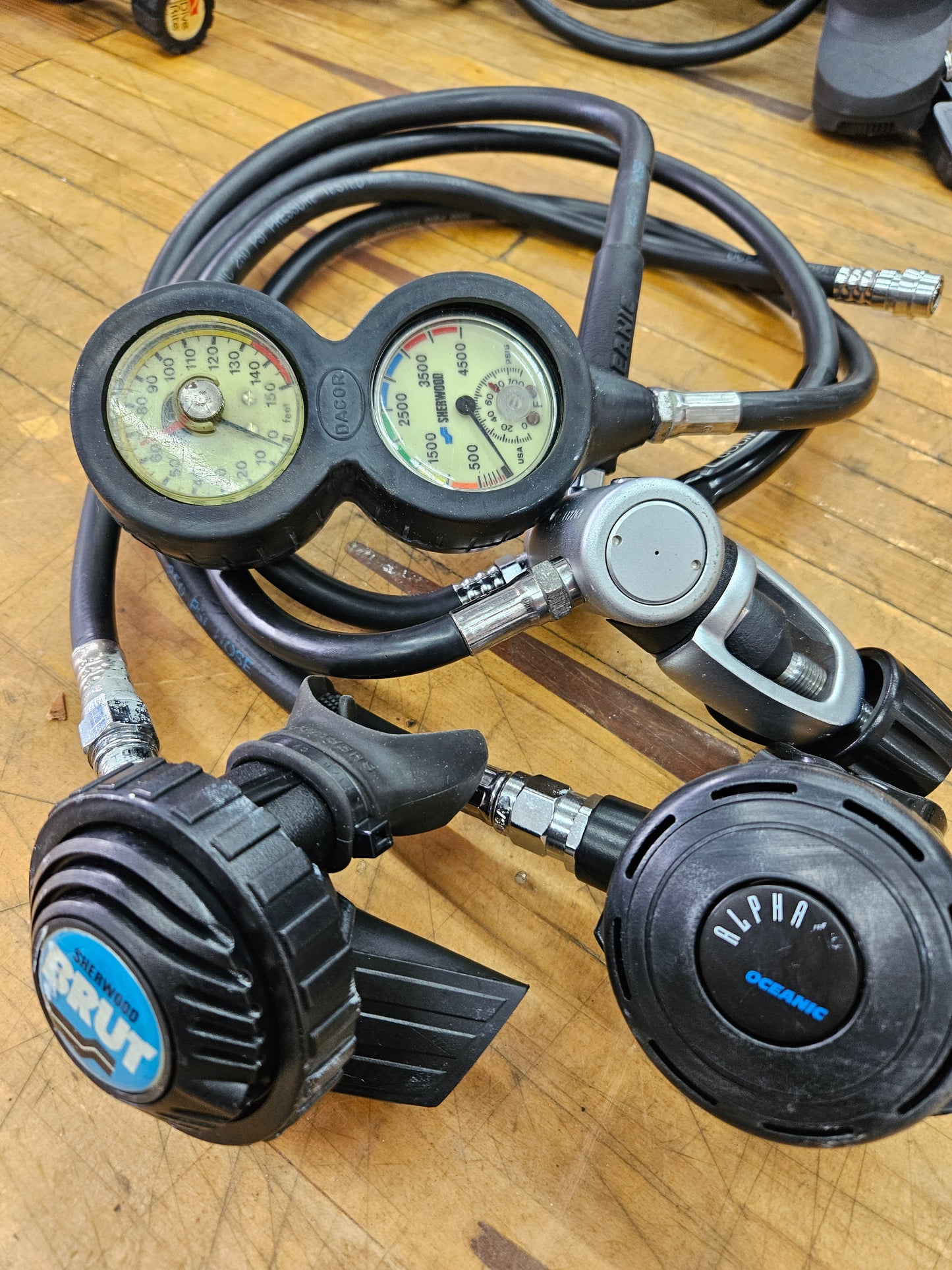 Oceanic Alpha Regulator Set (JUST SERVICED!)