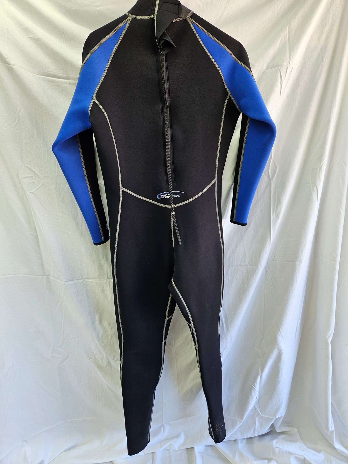 Neosport 3/2mm Full Wetsuit (Large)