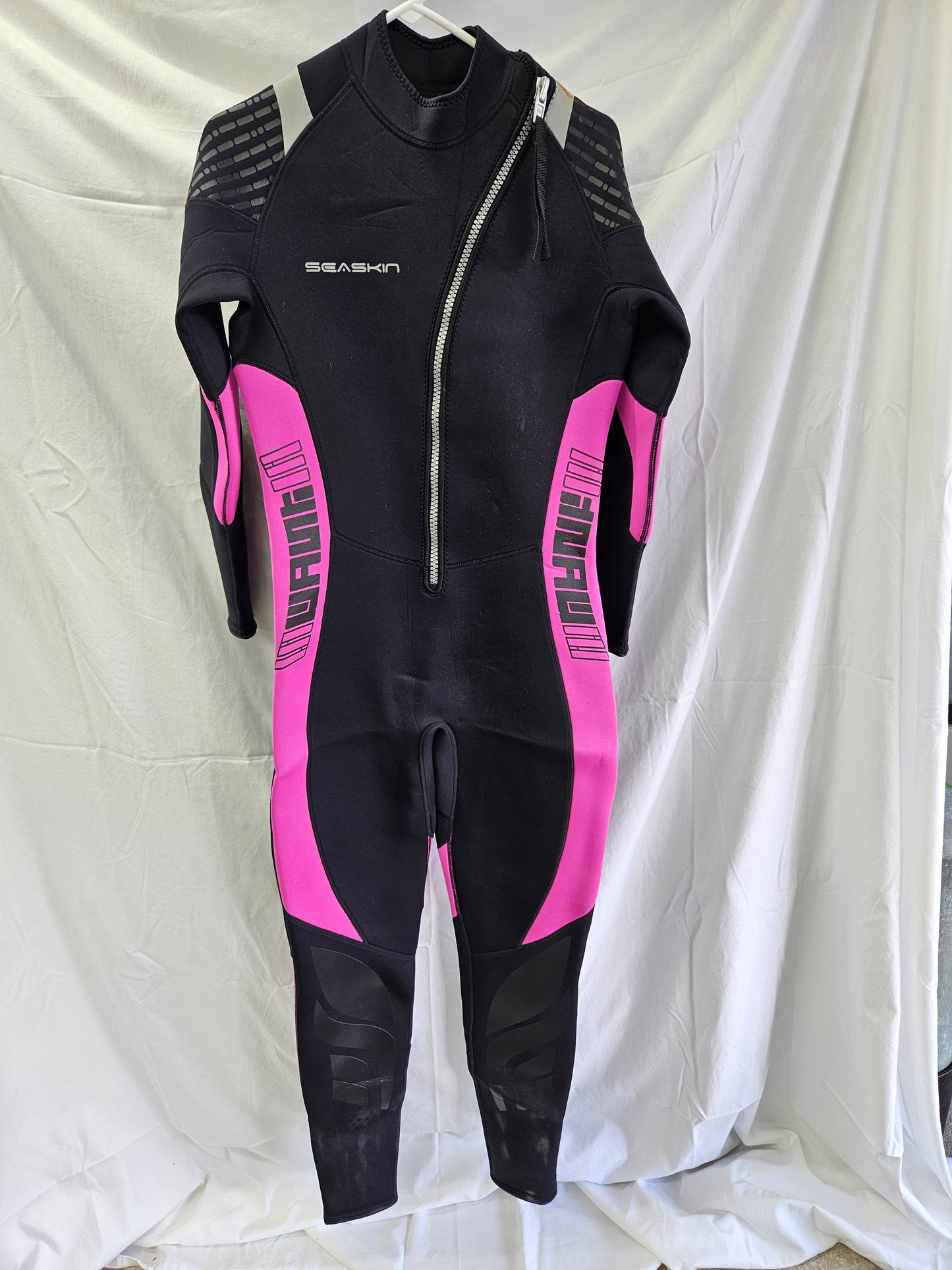 Seaskin 3mm Wetsuit (Women's Large)