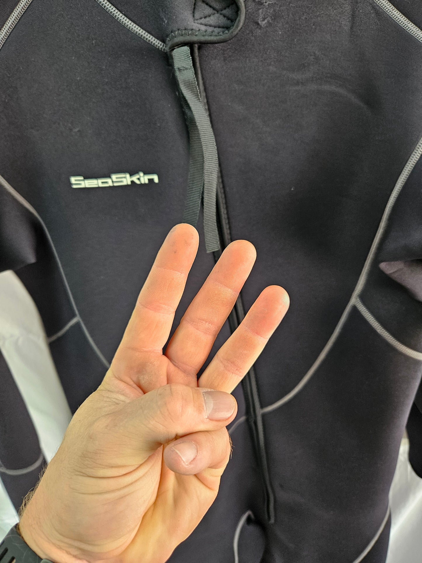 Seaskin 3mm Full Wetsuit (XXL)