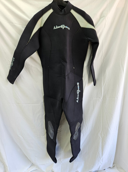 Neosport 5mm Wetsuit (Women's 14)