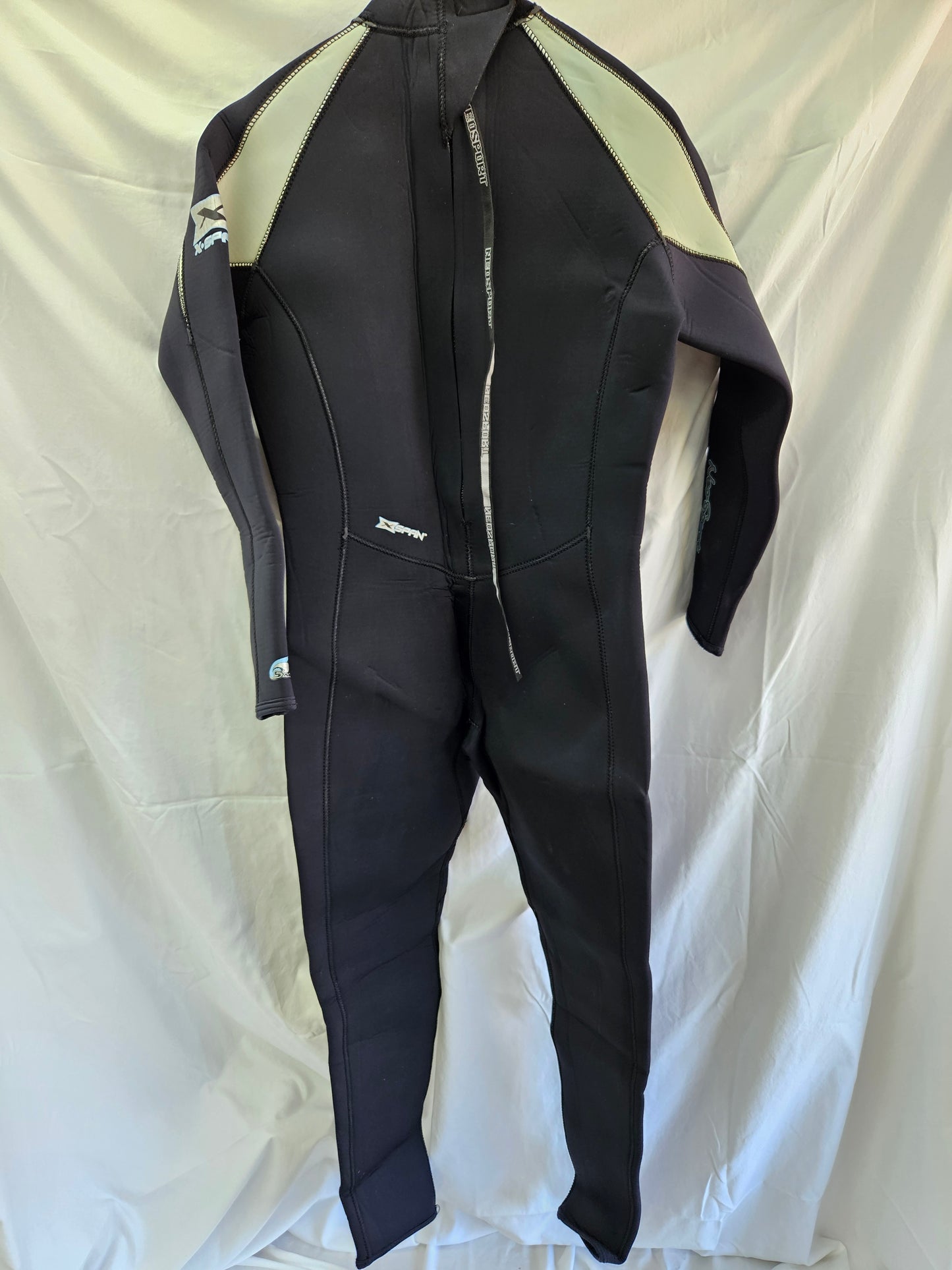 Neosport 5mm Wetsuit (Women's 14)