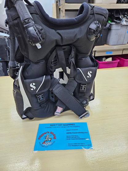 Scubapro "Bella" BCD (XS)