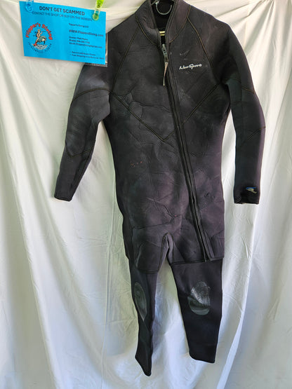 Neosport 5mm 2 Piece Wetsuit (LARGE)