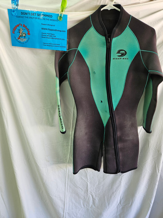 Deep See 3mm Wetsuit Top (Size 9-10)