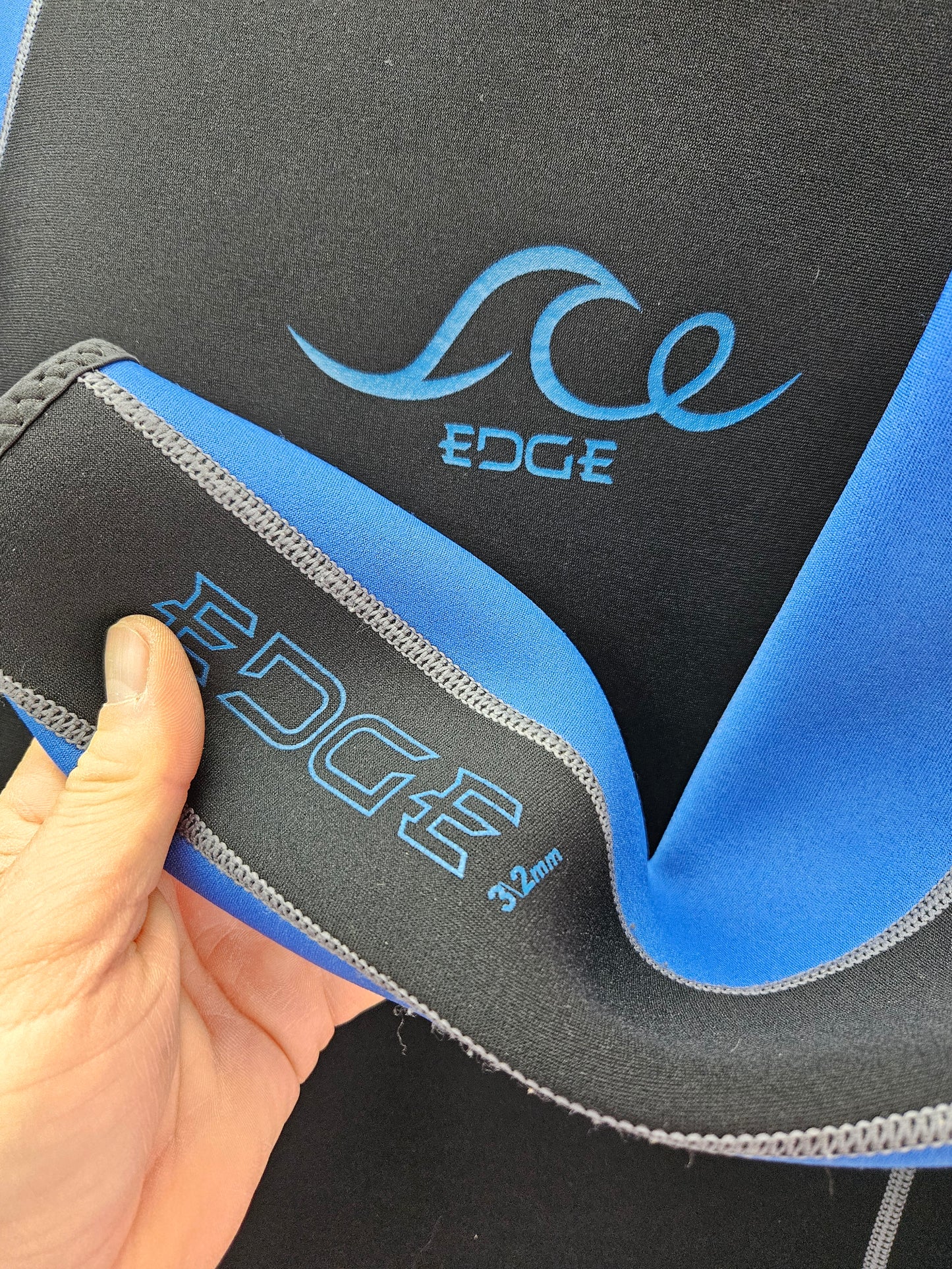 Edge 3/2mm Wetsuit (LARGE)