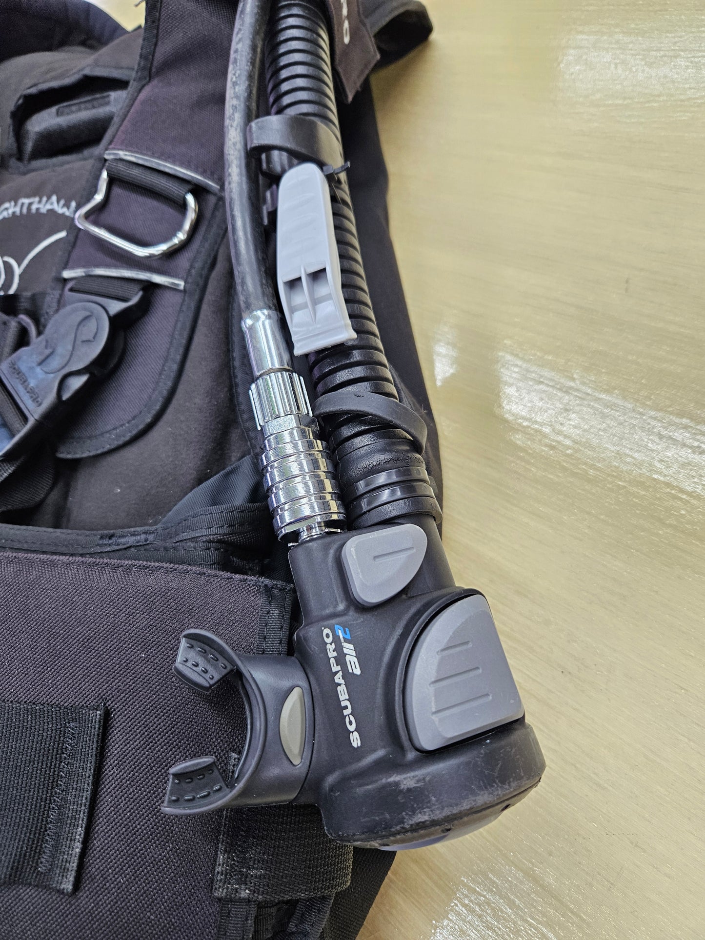 Scubapro Nighthawk BCD w/Air 2! (XL)