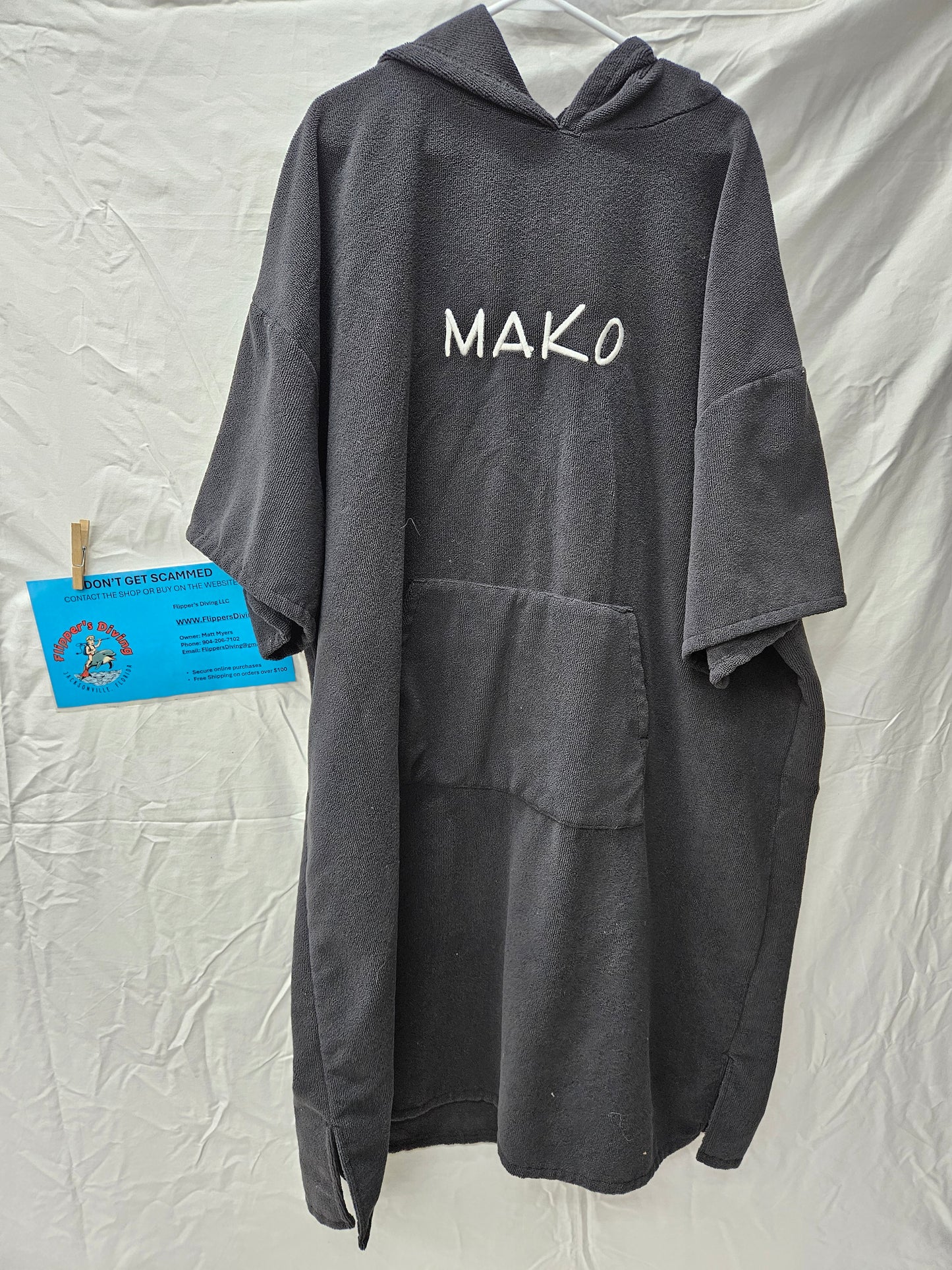 Mako Spearfishing Snuggie Pull Over (XL)