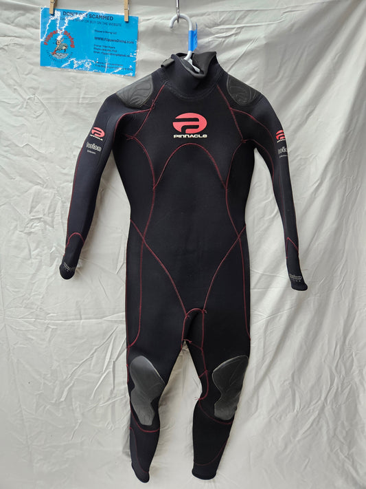 Pinnacle Fusion 5/4mm Wetsuit (Ladies Med/Tall)