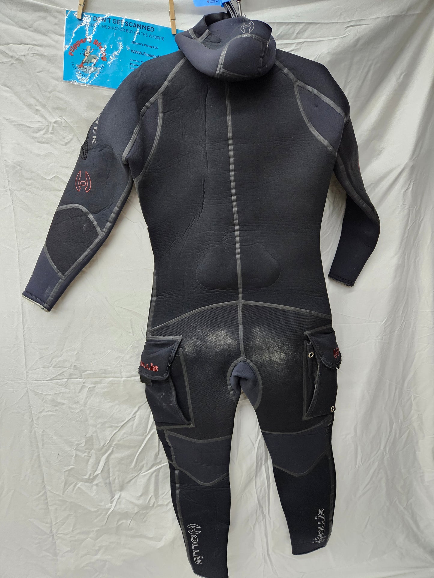 Hollis Neotek Semidry Wetsuit (LARGE)