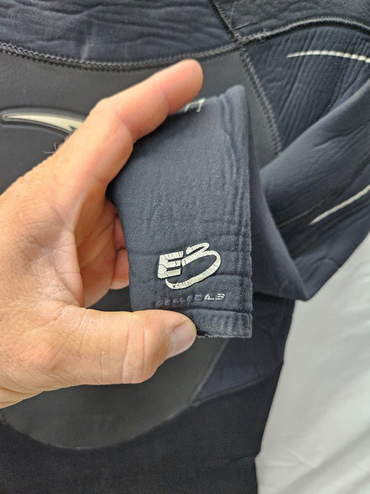 Rip Curl 4/3mm Wetsuit (Medium)