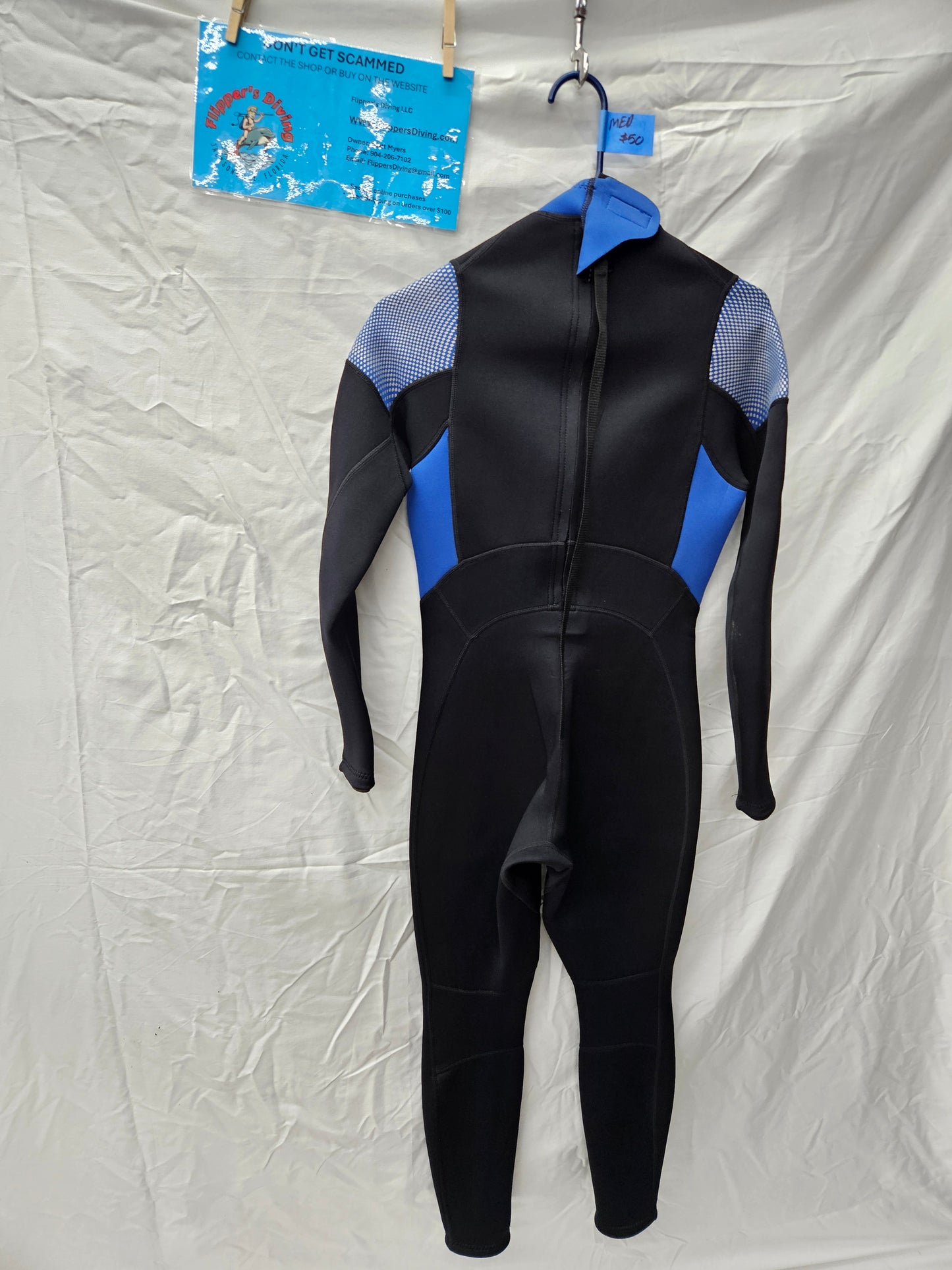 IST Sports 3mm Wetsuit (Medium)