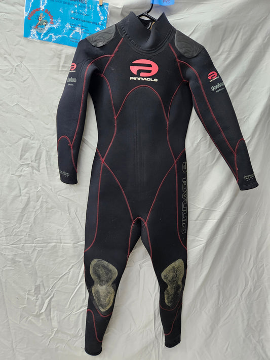 Pinnacle "Fusion" Merino Lined  5mm Wetsuit (XS)