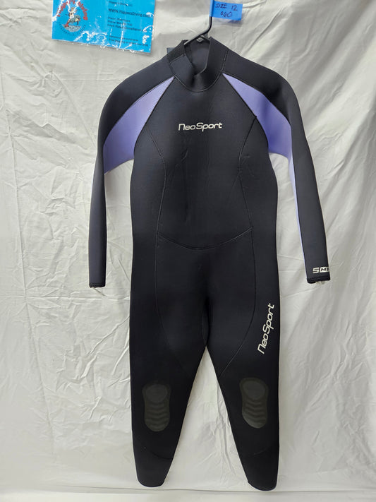 Neosport 5mm Wetsuit (Women's Size 12)