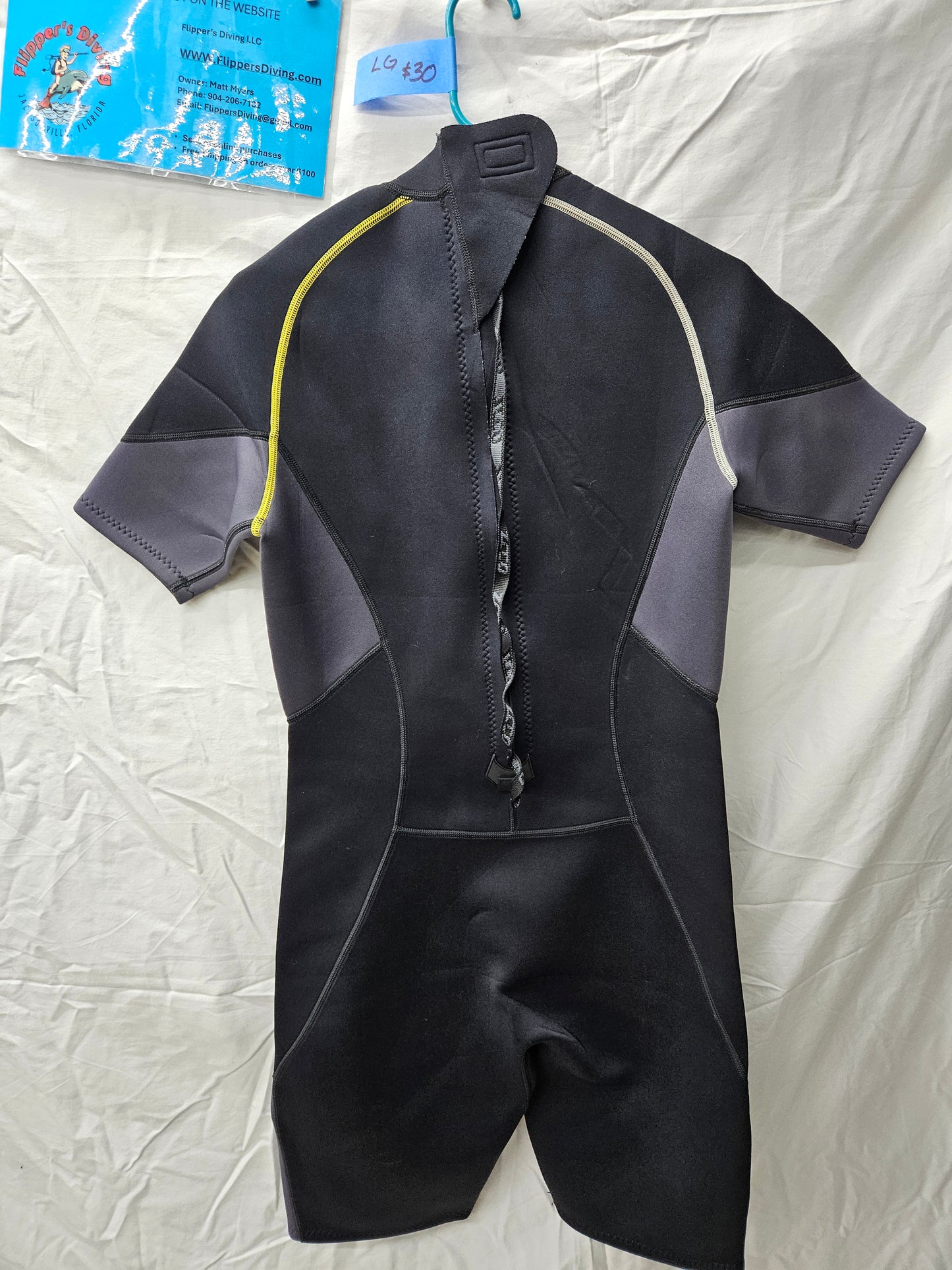Zcco 3mm shorty wetsuit (Large)