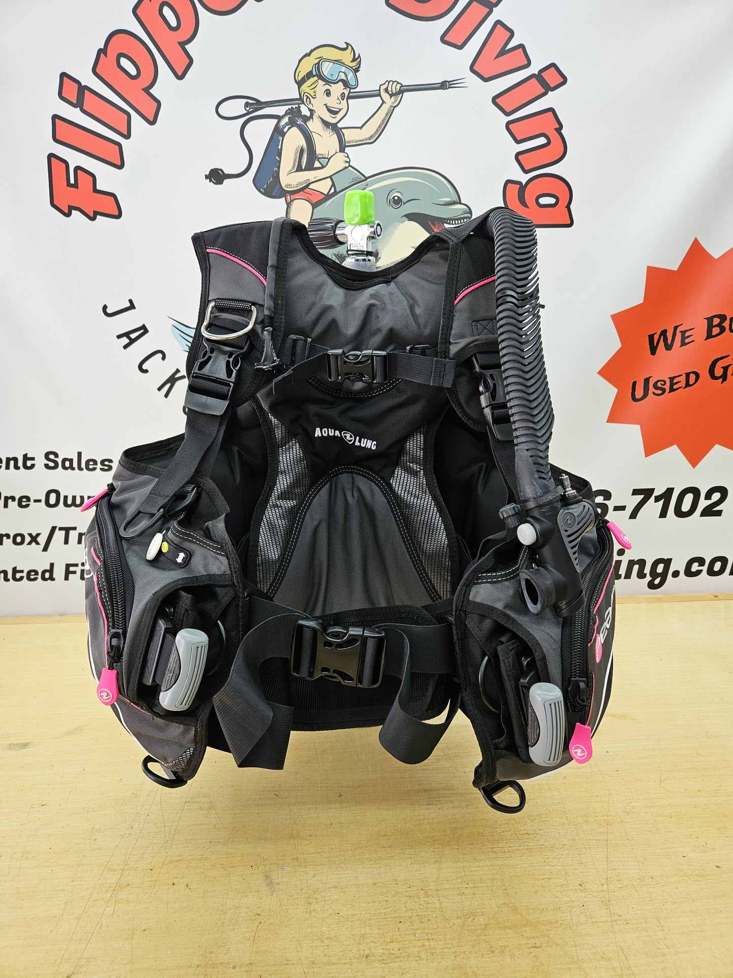 Aqualung Pearl BCD (Women's Medium)