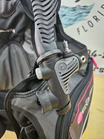 Aqualung Pearl BCD (Women's Medium)