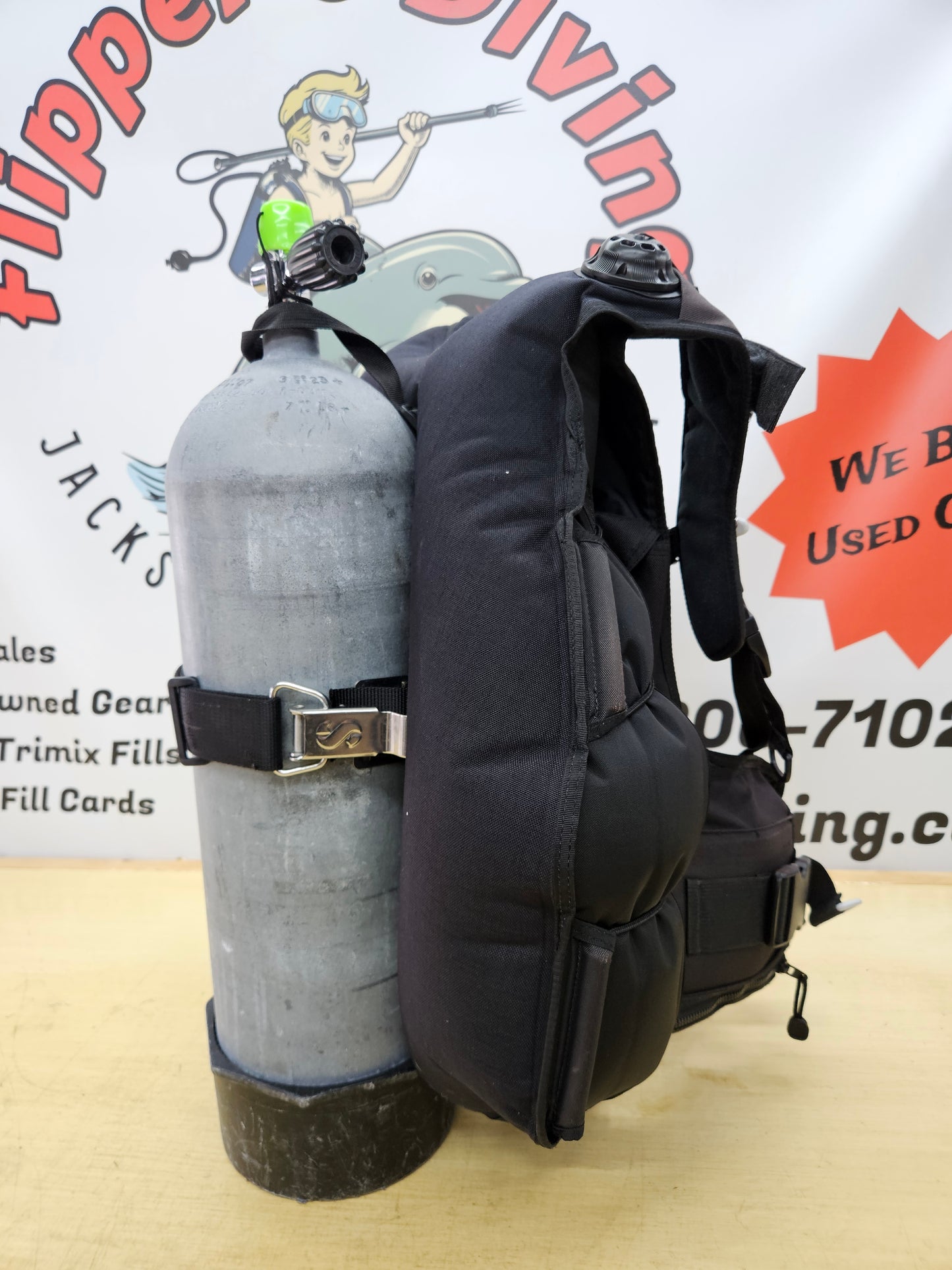 Scubapro Knighthawk BCD (Medium)