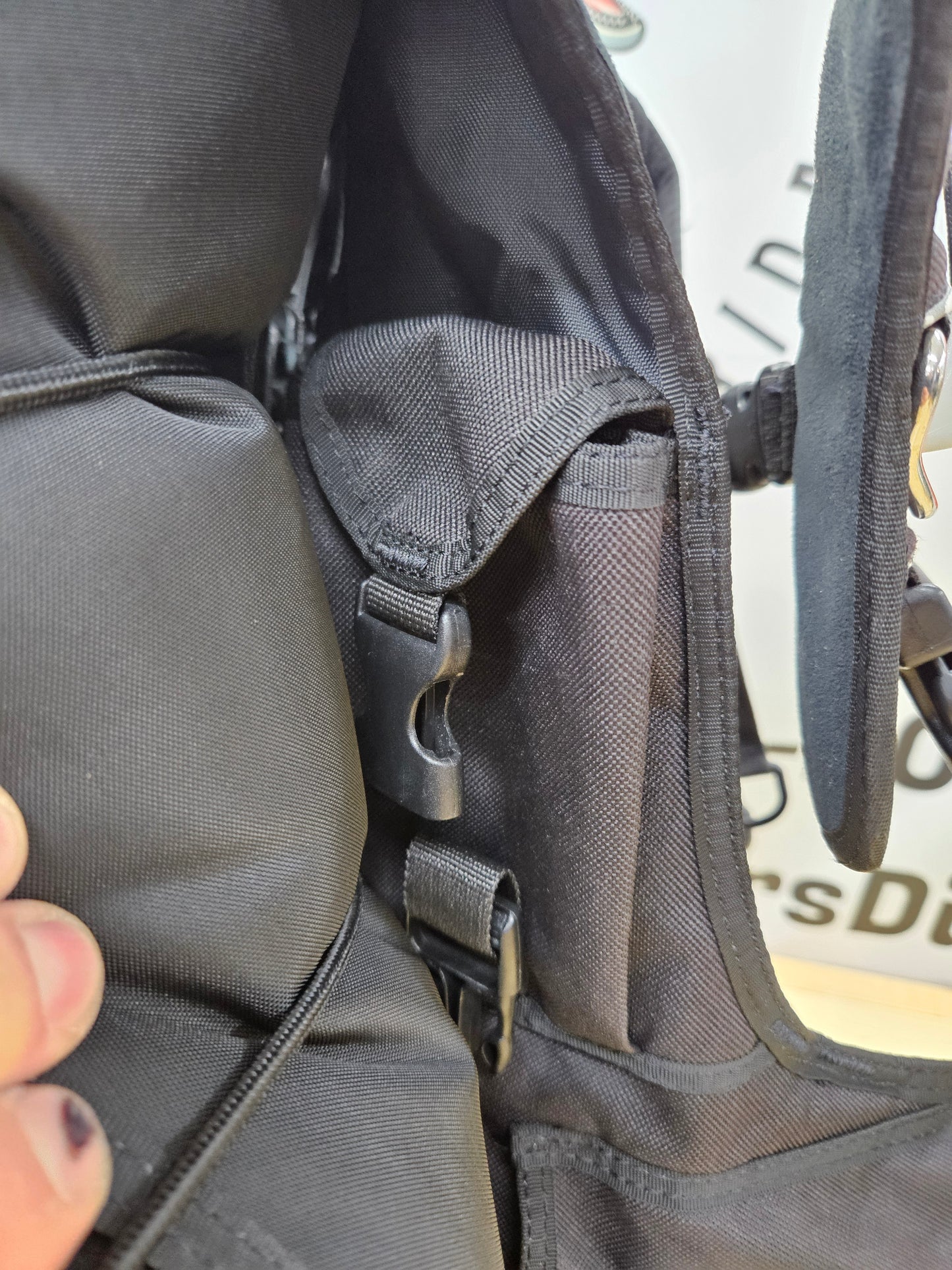 Scubapro Knighthawk BCD (Medium)