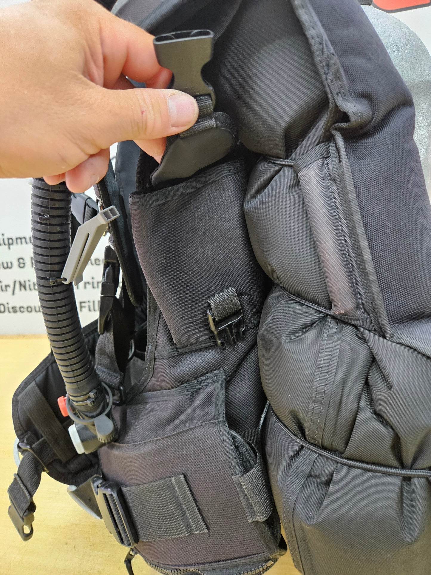 Scubapro Knighthawk BCD (Medium)