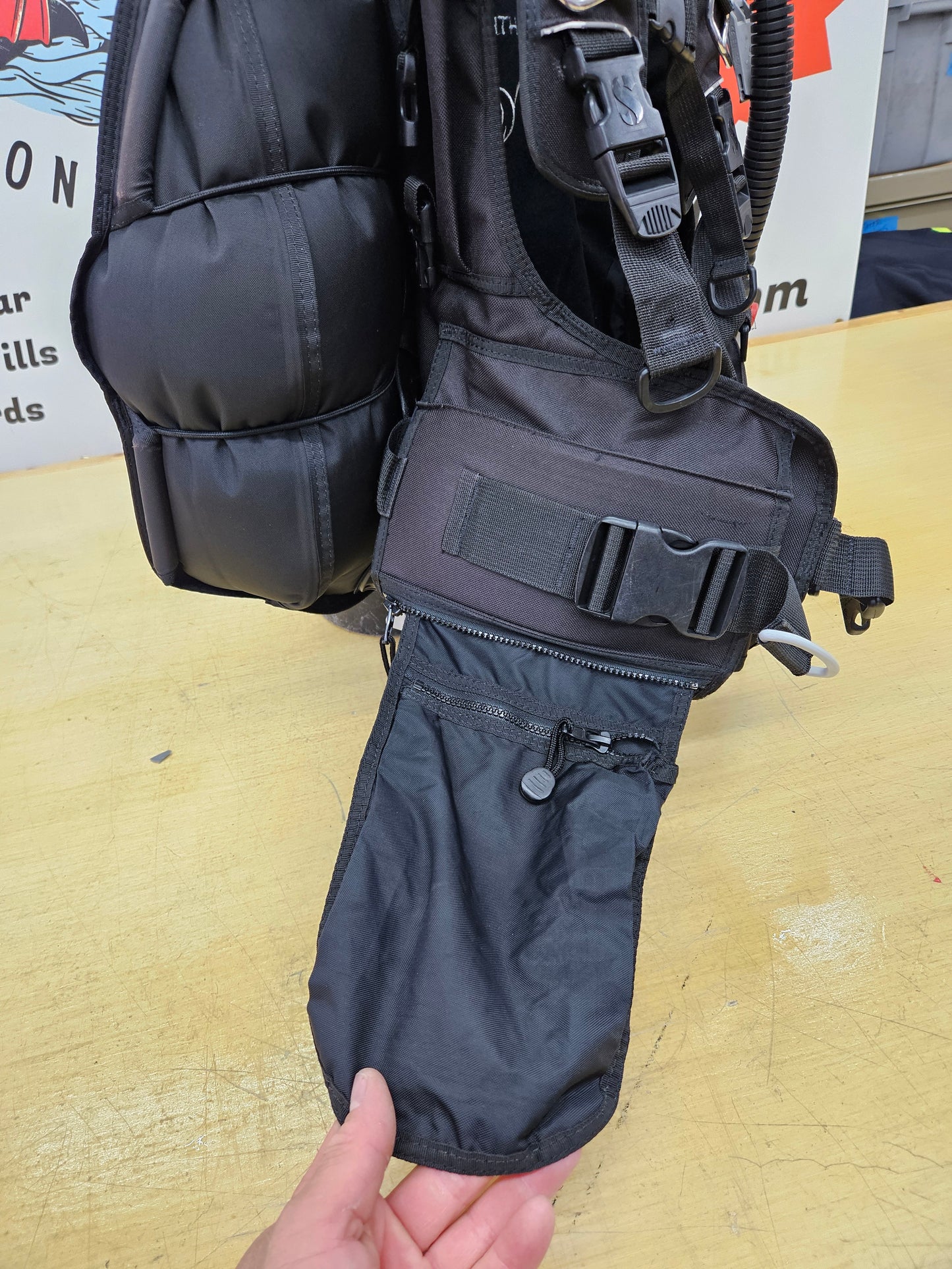 Scubapro Knighthawk BCD (Medium)