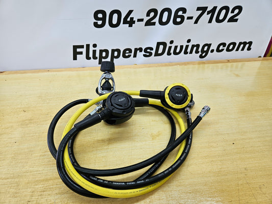 Tusa R1000 Diving Regulator Set