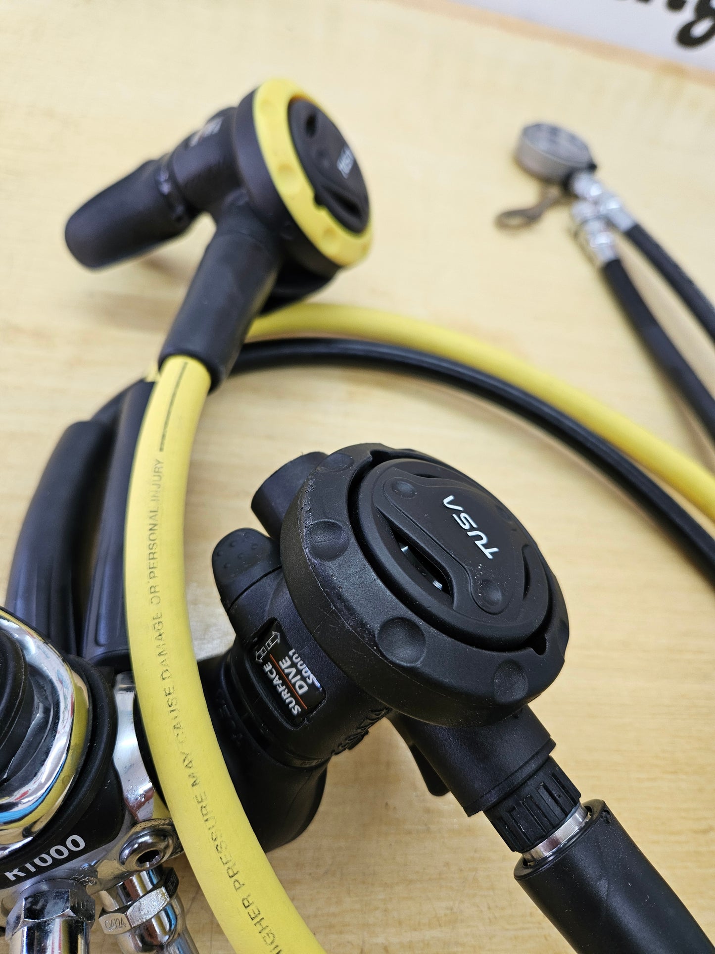Tusa R1000 Diving Regulator Set