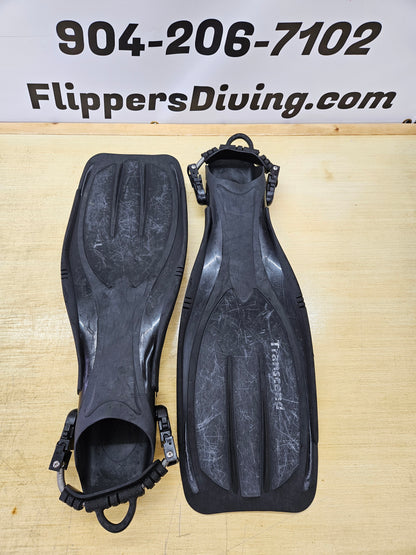 Edge "Transcend" Dive Fins (Med/Lg 8-9)