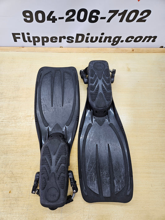 Edge "Transcend" Dive Fins (Med/Lg 8-9)