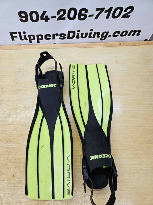 Oceanic "V-Drive" Diving Fins (LARGE)
