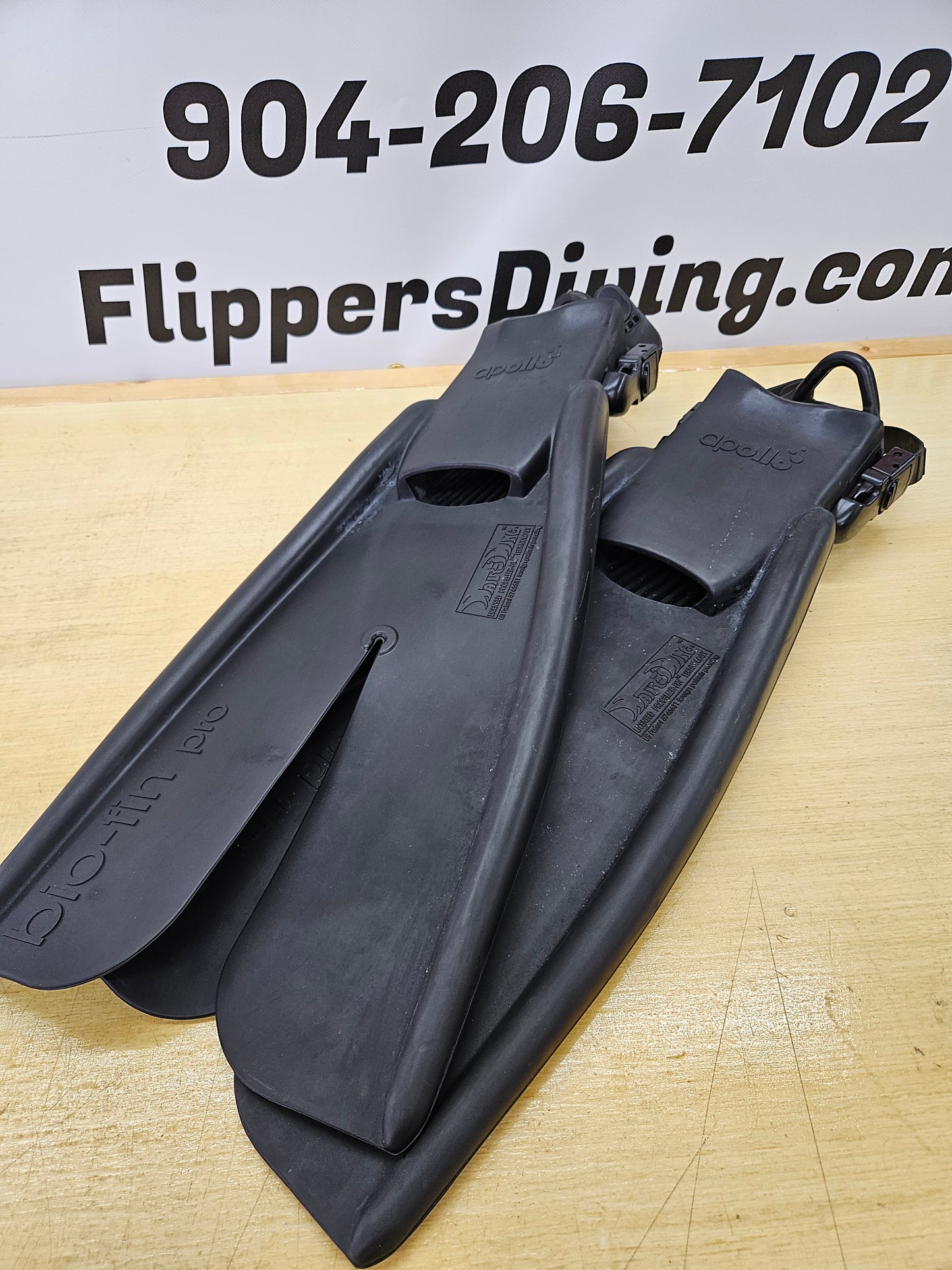 Apollo Bio Fins (Medium 7-9)
