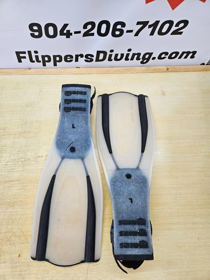 Mares Dive Fins (Large)