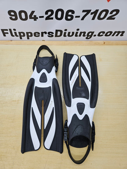 Tusa "X-pert Zoom" dive fins (small/extra small)