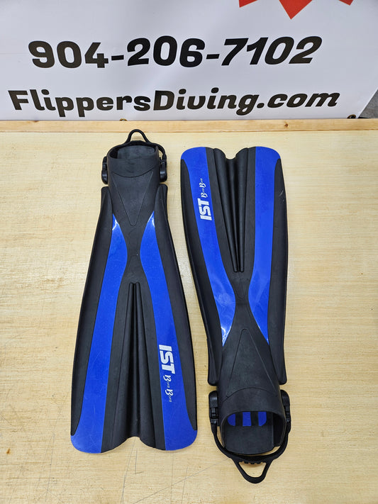 IST Dive Fins (small/medium)