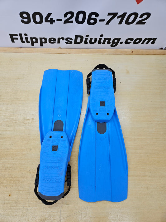 Cressi "Frog" Fins (Med/Lg)