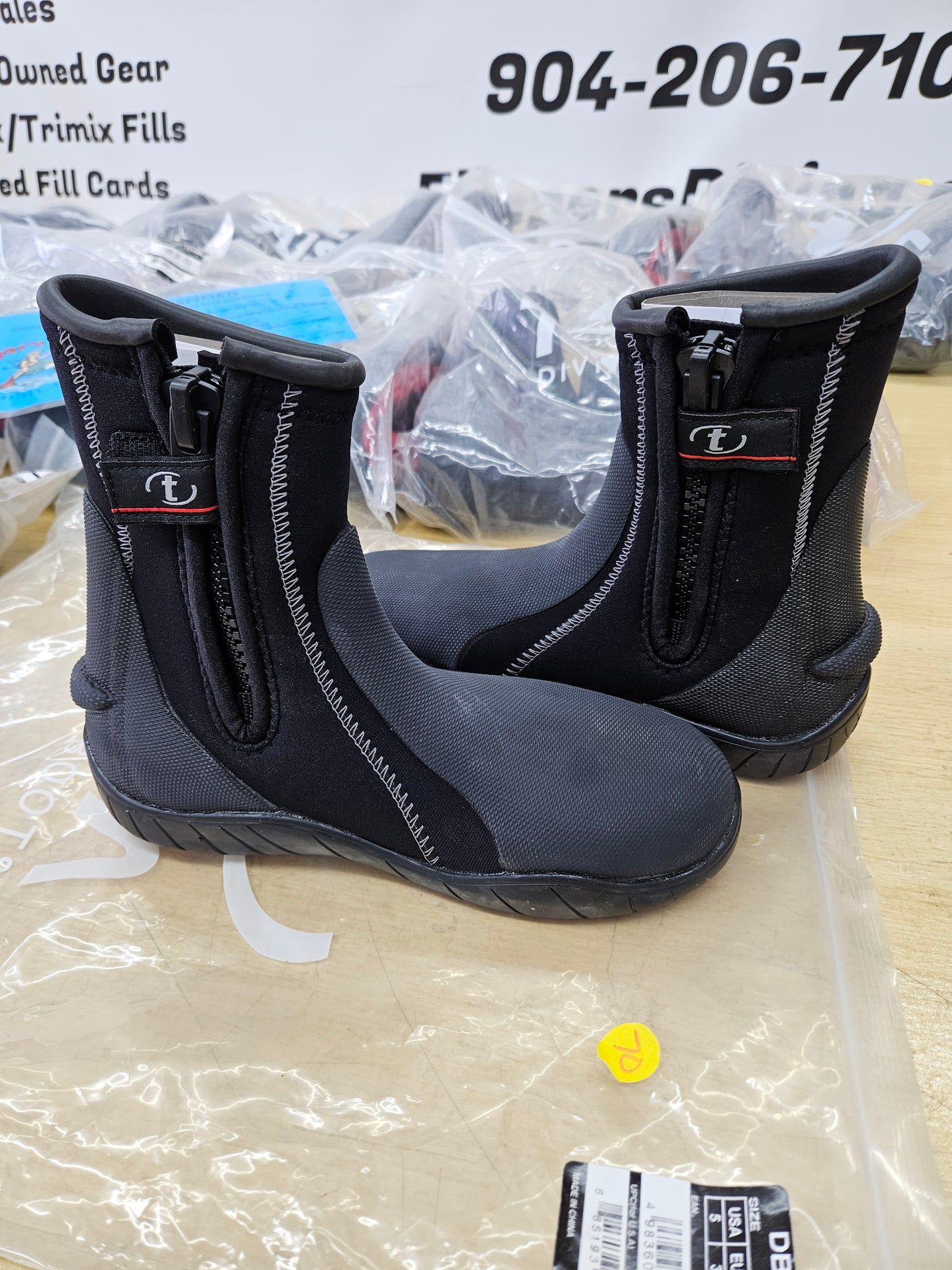 Tusa High Top Dive Boots *NEW OLD STOCK*