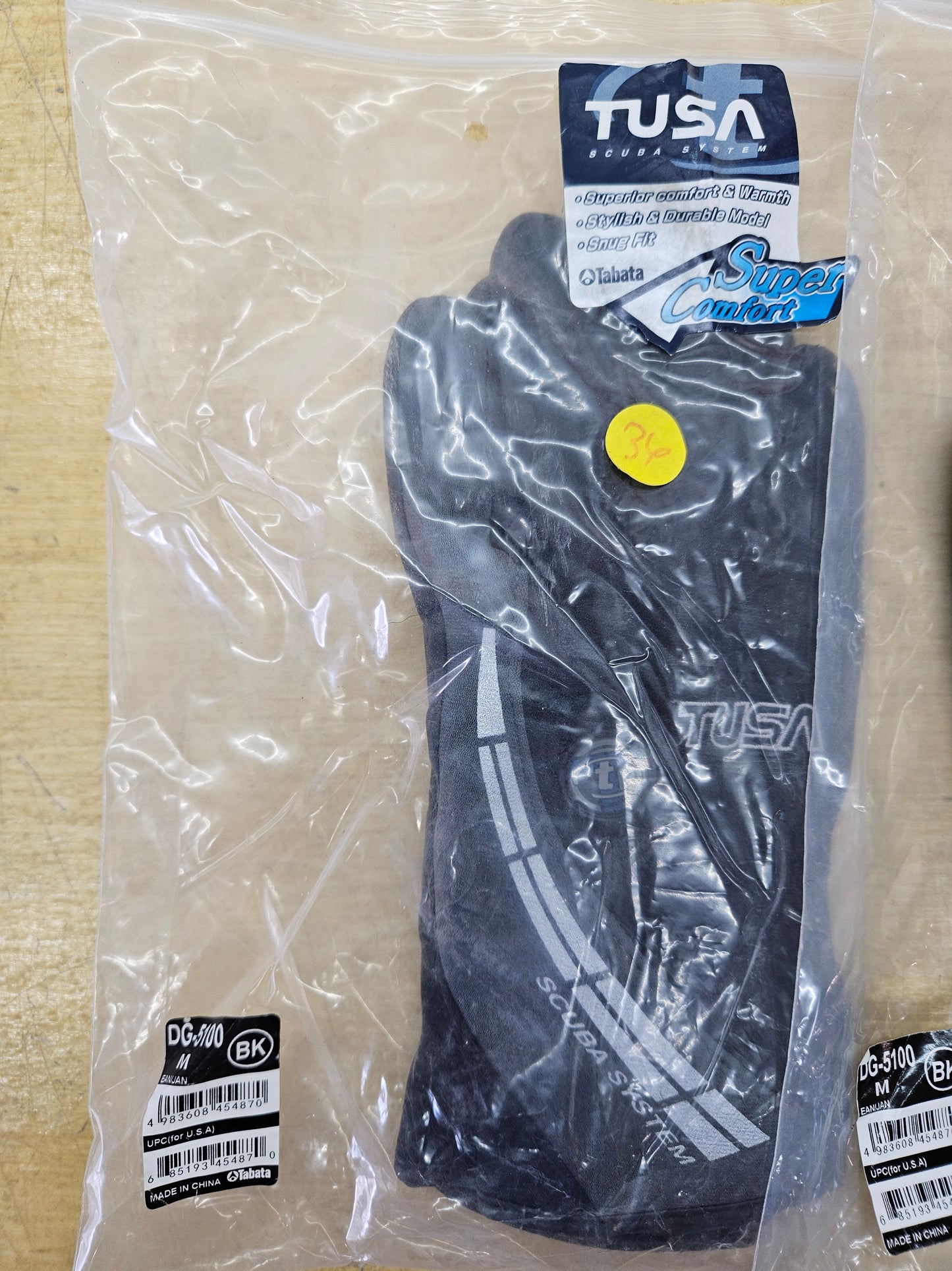 Tusa Reef Gloves (Medium)