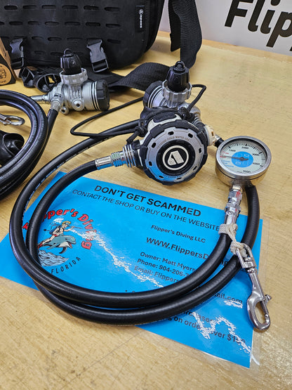 Apeks MTX-R Doubles Regulator Set