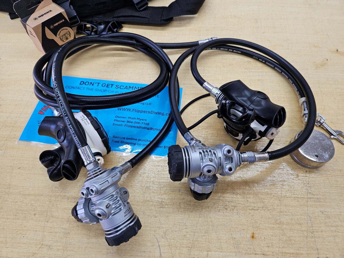 Apeks MTX-R Doubles Regulator Set