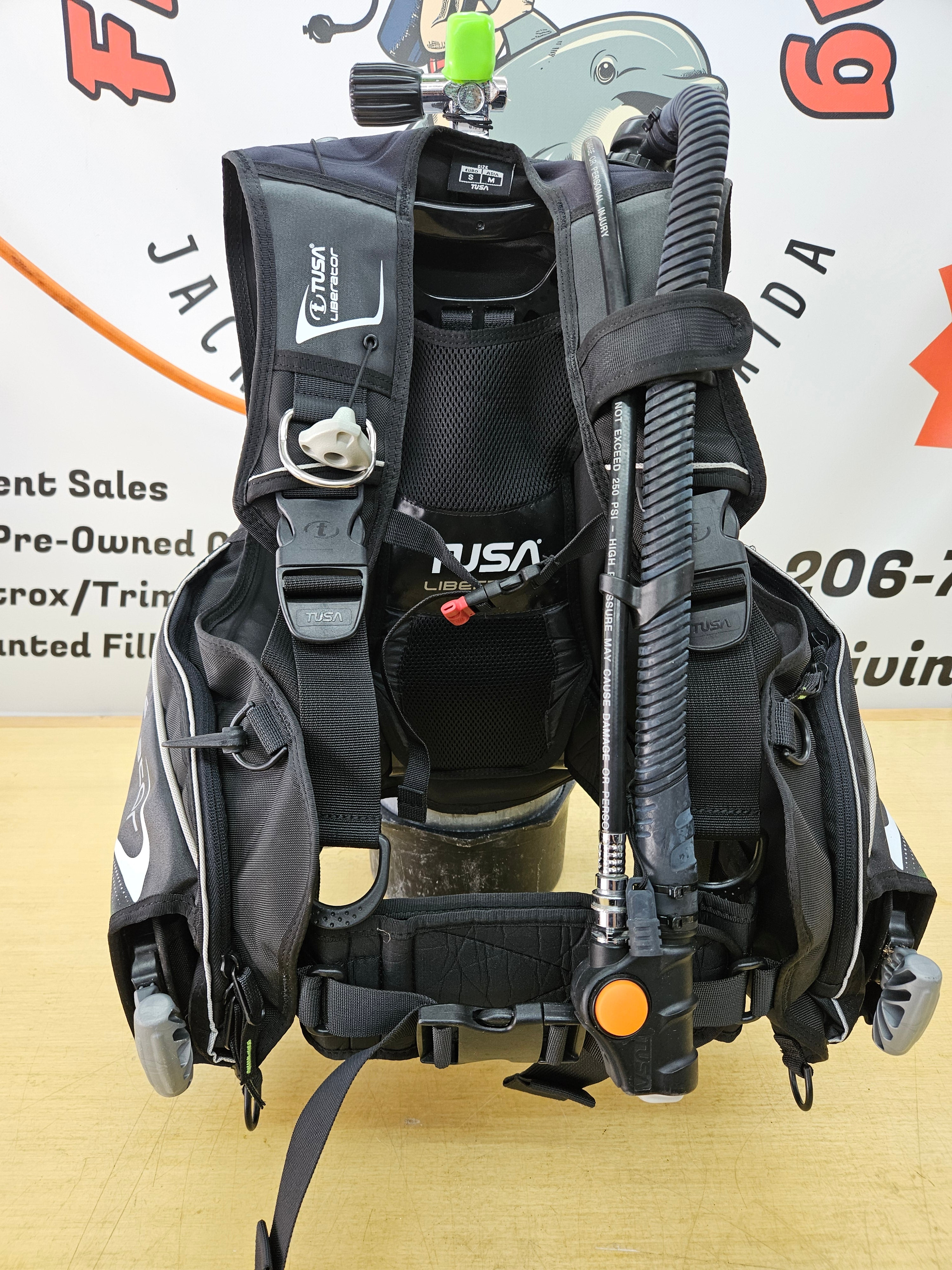 Tusa Liberator BCD (SMALL) – Flipper's Diving LLC
