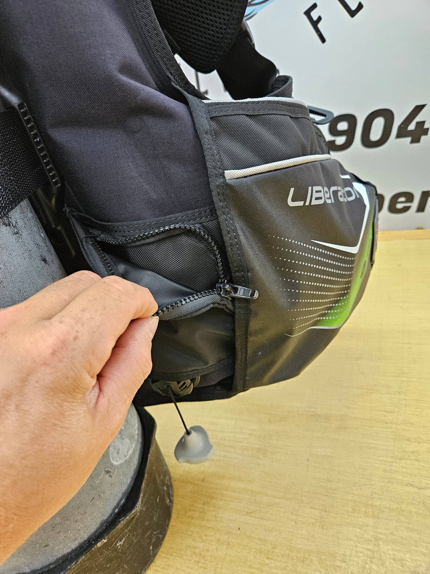 Tusa Liberator BCD (SMALL)