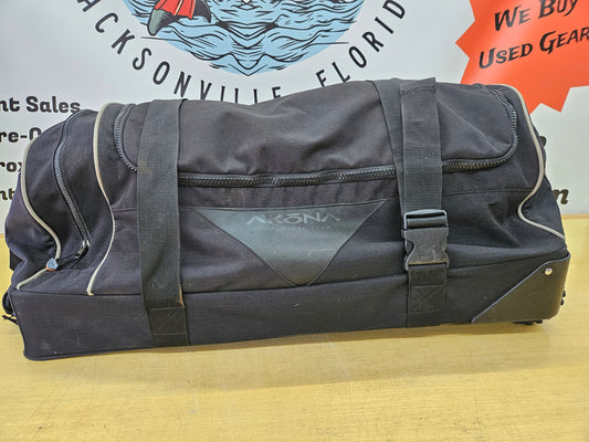 Akona Adventure Gear XL Travel Roller Bag
